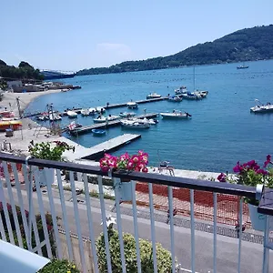 Openspace Fronte Mare Esclusivo Due Letti Matrimoniali A Portovenere Appartamento Porto Venere